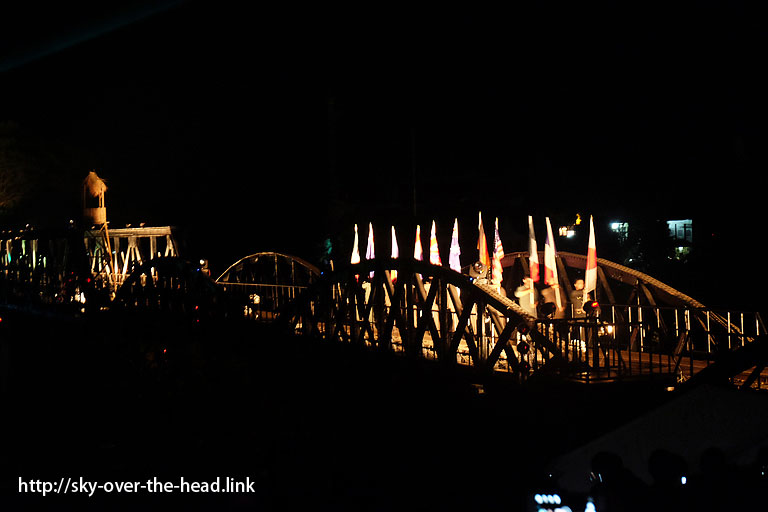 クウェー川鉄橋フェスティバル（タイ）／River Kwai Bridge Festival(Thailand)