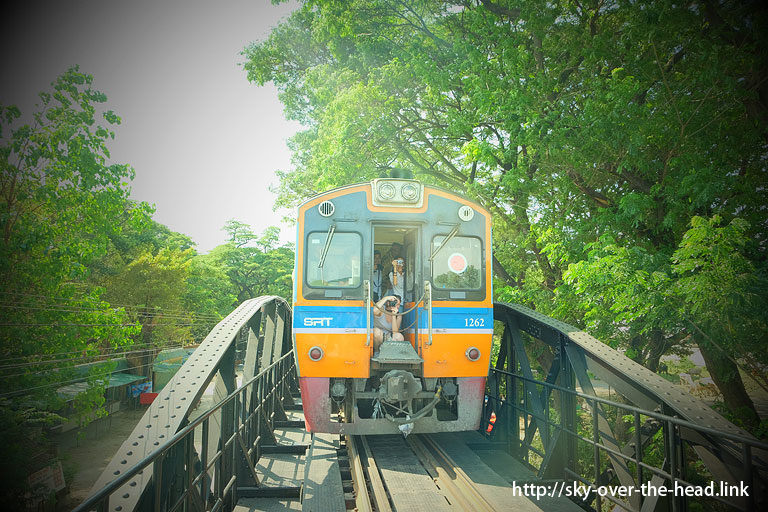 バンコク発 カンチャナブリーへ鉄道でアクセス 観光スポット 戦跡などモデルコース タイ みんなのそら 海外ひとり旅ブログ