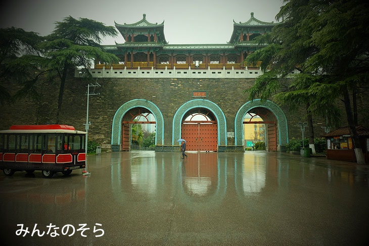 玄武門から鶏鳴寺まで「南京城壁」を散策