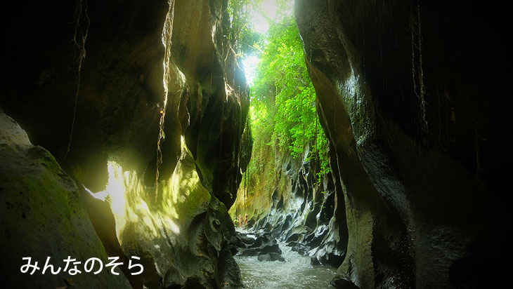 バリ島の秘境「Hidden Canyon Beji Guwang（ヒィデンキャニオン ベジグワン）」を渓流探検（バリ島）